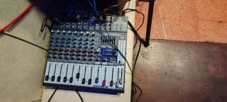 Mesa de mezclas Behringer