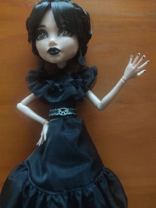 Muñeca Monster High Miércoles Addams