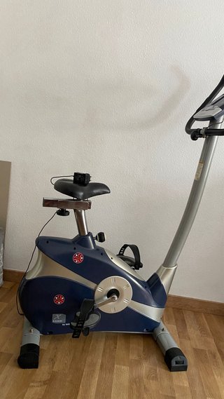 Bicicleta Estática Azul y Plateada