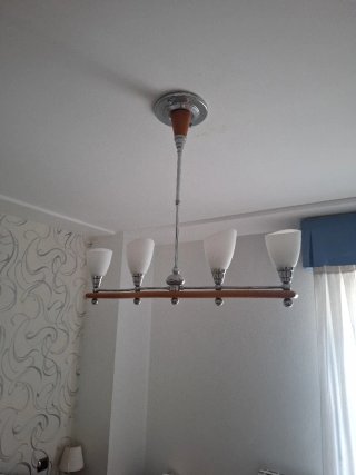 Lámpara colgante Iluminaciones Leb dorada