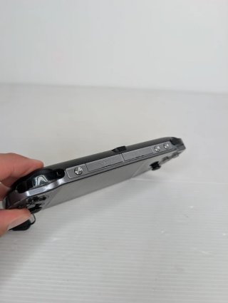Sony PS Vita OLED PCH-1004 Nera + Cavo