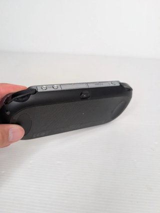 Sony PS Vita OLED PCH-1004 Nera + Cavo