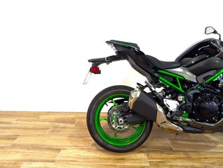 KAWASAKI Z 900  A2 (modelo actual) 2024