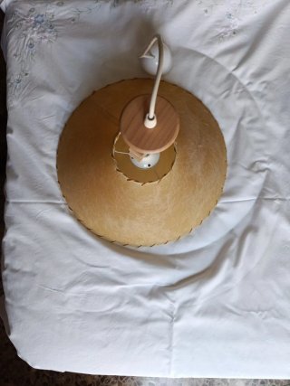 Lámpara colgante madera y plástico
