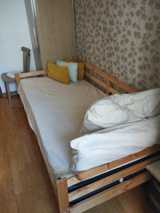 Cama individual sin estrenar con colchón nuevo