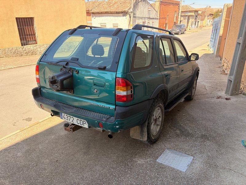 Opel Frontera 2002 - foto 1