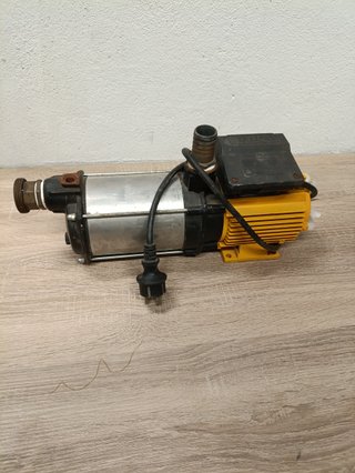 Bomba de agua eléctrica