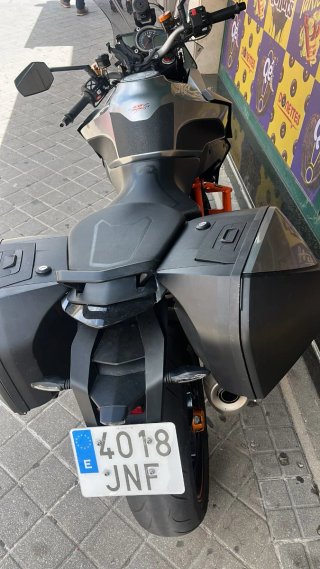 KTM 1290 GT Super Duke