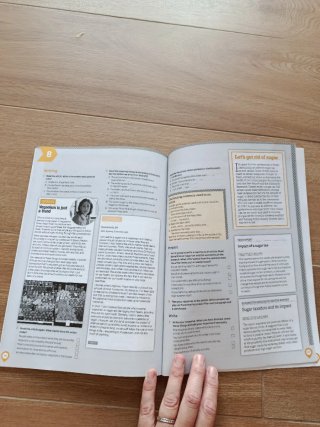 Roadmap B2+ Workbook with Digital Resources (Ro...