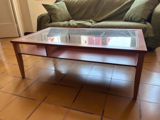 Camas, sofás y muebles