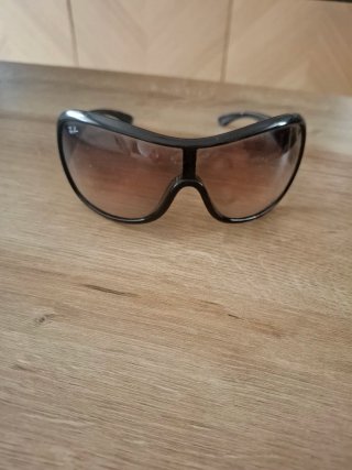 Gafas de sol Rai ban negras