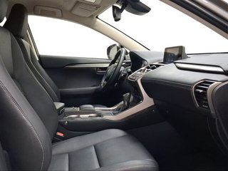 Lexus NX 2.5 300h Premium 2WD