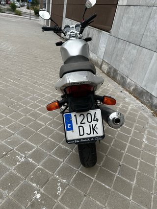 Honda CB 250 F Plata