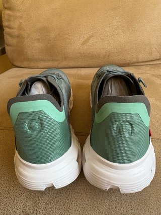 On Cloud 6 Mujer Verde EU38 nuevas
