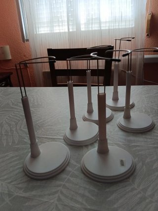 6 peanas para muñecas pequeñas