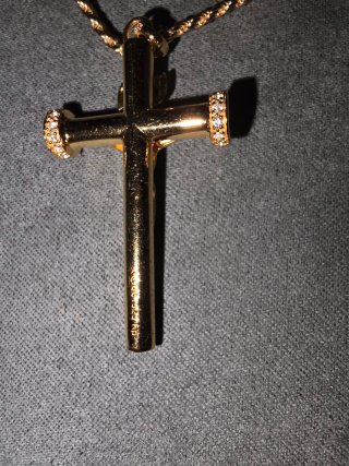 Cruz  y cadena baño oro 18 k diamantes topacios