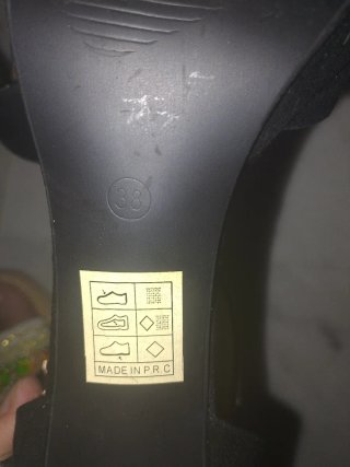 Zapatos de tacón negros