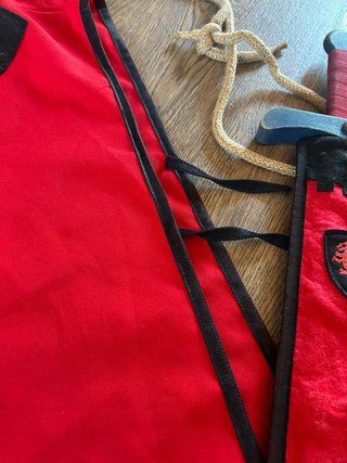 Disfraz Caballero/a con Espada Madera