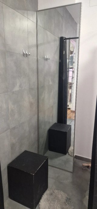Mobiliario Tienda Ropa Metal y Madera