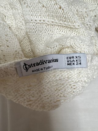 Top Stradivarius blanco