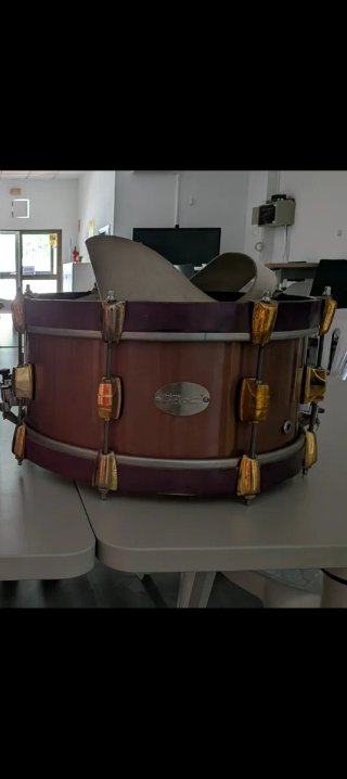 4 tamburi della marca JULIO VERA in vendita