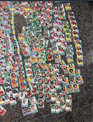 Lote 530 cromos Mundial 2026 sin repetir