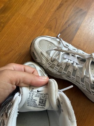 Nike P-600