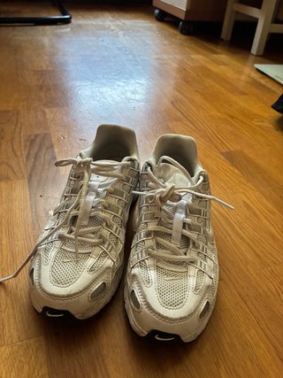 Nike P-600