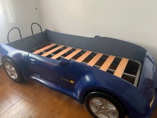 Cama infantil coche con luces LED