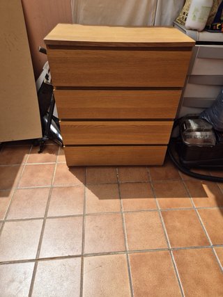 Cómoda de madera