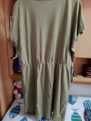 Vestido verde de verano con detalles XXL talla 50