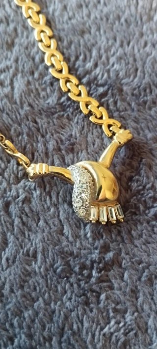 Gargantilla Gold Filled con Dijes Brillantes