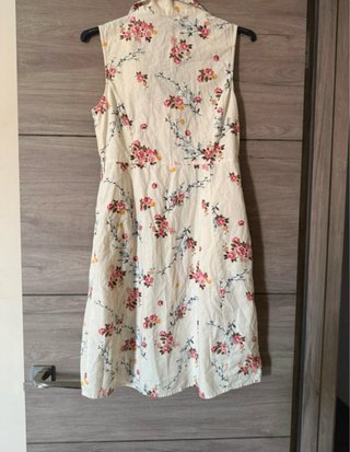 Vestido Mango floral beige y rosa