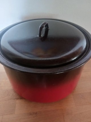 Olla de aluminio grande