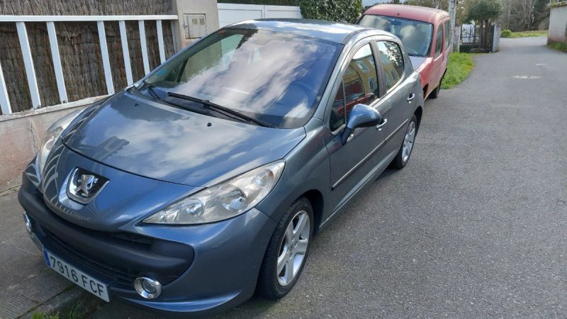 Peugeot 207 2006 - foto 1