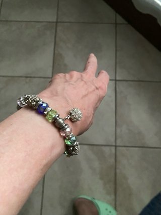 Bracciale elastico con charm