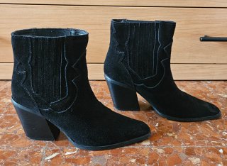 Botines Alma en Pena ante negros T38