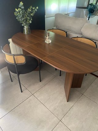 Mesa comedor ovalada nogal 1.60x0.80