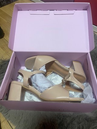 Zapatos tacón Nude talla 37
