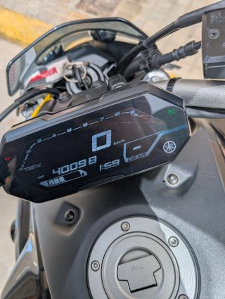 Yamaha MT-07 PURE 2024 Negra