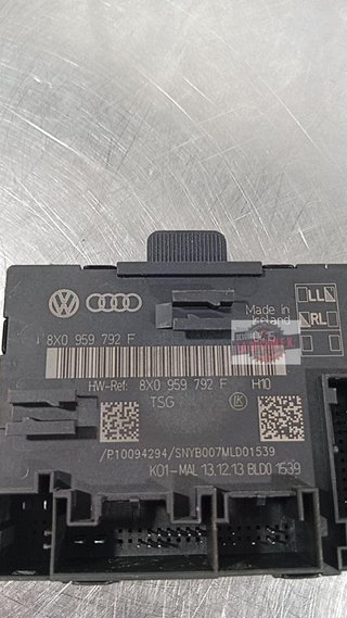 BUJE Audi A1 Sportback (8XA)(11.2011->)