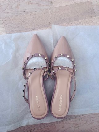 Zapatos planos destalonados con tachuelas(2 USO!)
