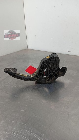 PEDAL EMBRAGUE Seat Ibiza ST (6J8)(03.2010->)