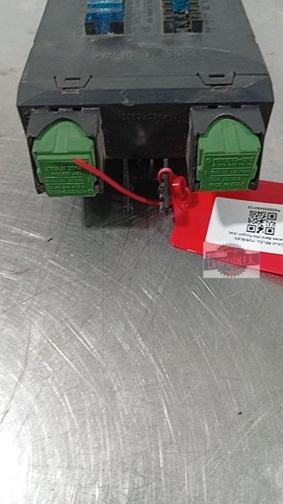 CAJA RELES / FUSIBLES Mercedes-Benz Vito Furgón (638)