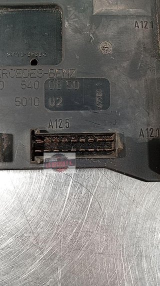 CAJA RELES / FUSIBLES Mercedes-Benz Vito Furgón (638)
