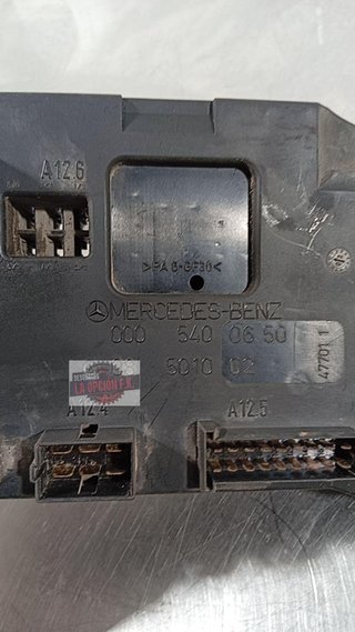 CAJA RELES / FUSIBLES Mercedes-Benz Vito Furgón (638)
