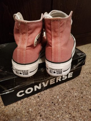 Converse rosas altas
