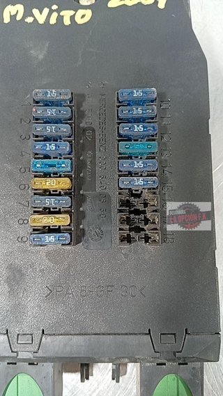 CAJA RELES / FUSIBLES Mercedes-Benz Vito Furgón (638)