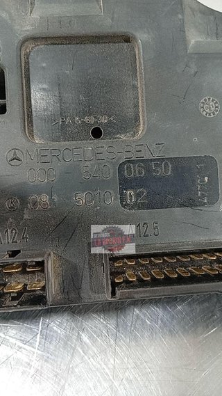 CAJA RELES / FUSIBLES Mercedes-Benz Vito Furgón (638)