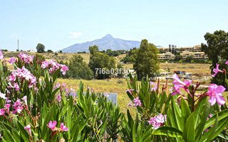Piso en alquiler en Nueva Andalucía centro en Marbella